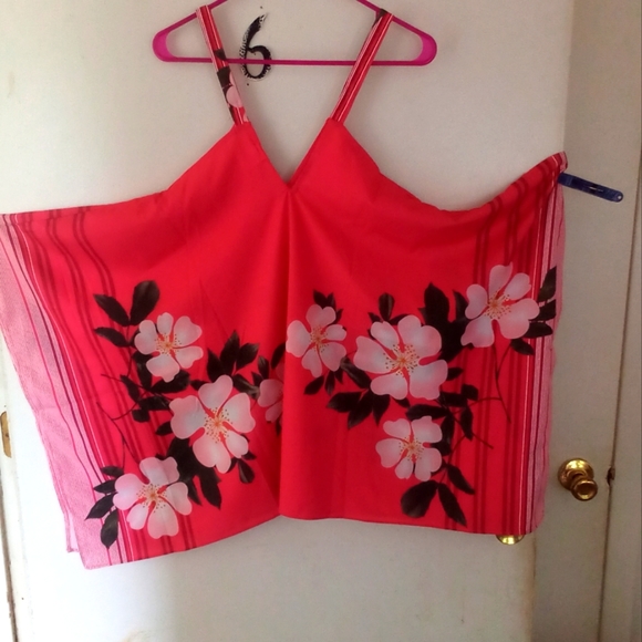 NWT CW CLASSICS Asymmetrical women top - Picture 1 of 6